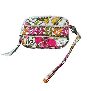 Vera Bradley Quilted Cotton Zip Around Wristlet Tea Garden Print Floral Retired